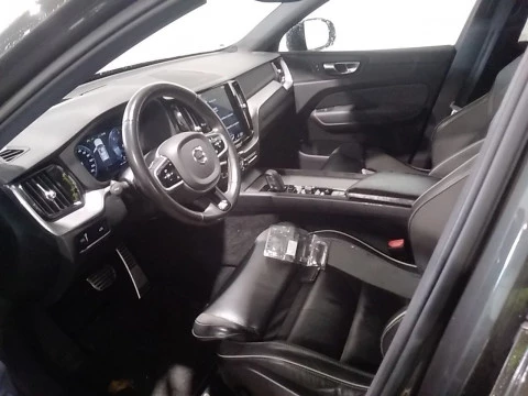 Volvo XC60 2.0 B5 D AWD R-Design Auto
