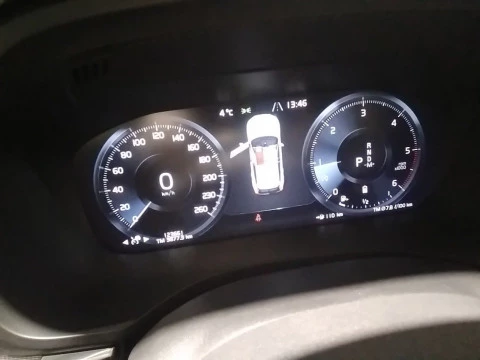 Volvo XC60 2.0 B5 D AWD R-Design Auto