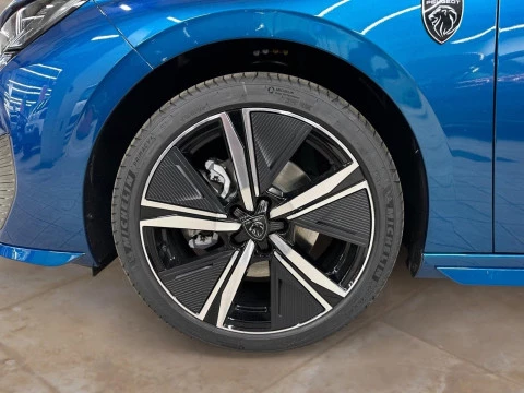 Peugeot 308 5P GT Hybrid MHEV 145 e-DCS6