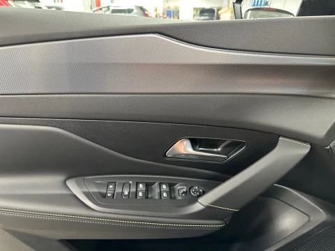 Peugeot 308 5P GT Hybrid MHEV 145 e-DCS6