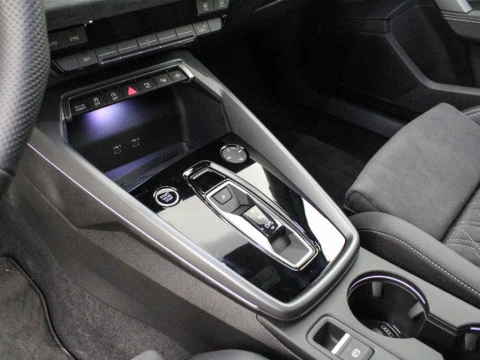 Audi A3 Sportback AUDI A3 SPORTBACK LAUNCH EDITION 35 TDI S TRONIC