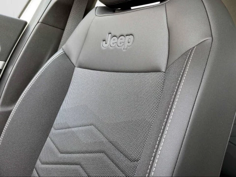 Jeep Avenger 1.2 eHybrid 74kW (100CV) Summit