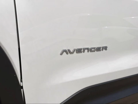 Jeep Avenger 1.2 eHybrid 74kW (100CV) Summit