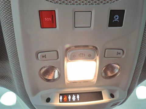 Jeep Avenger 1.2 G 74KW ALTITUDE 5P