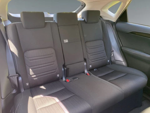 Lexus NX 2.5 300h Business Navigation 2WD