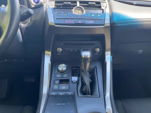 Lexus NX 2.5 300h Business Navigation 2WD