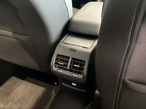 Citroën C4 Hybrid 145 ë-DCS6 Business Edition