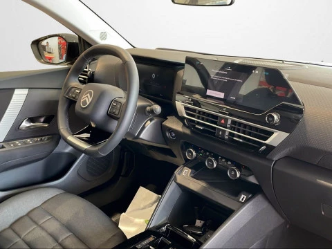 Citroën C4 Hybrid 145 ë-DCS6 Business Edition