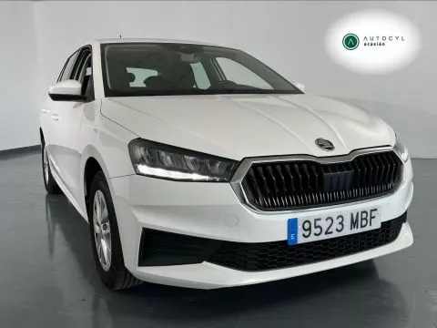 Skoda Fabia 1.0 TSI 70KW (95CV) Ambition Skoda Fabia 1.0 TSI 70KW (95CV) Ambition