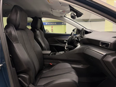 Peugeot 5008 PureTech 130 SANDS Allure Pack 96 kW (130 CV)