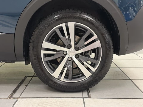 Peugeot 5008 PureTech 130 SANDS Allure Pack 96 kW (130 CV)