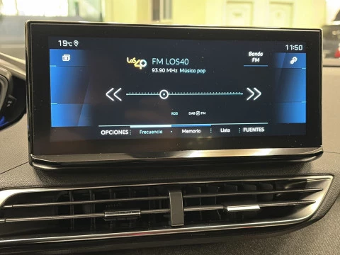 Peugeot 5008 PureTech 130 SANDS Allure Pack 96 kW (130 CV)