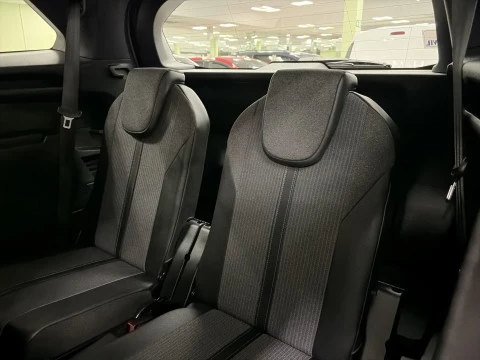 Peugeot 5008 PureTech 130 SANDS Allure Pack 96 kW (130 CV)