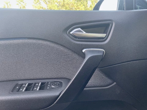 Renault Captur techno Eco-G 100cv (74 kW)