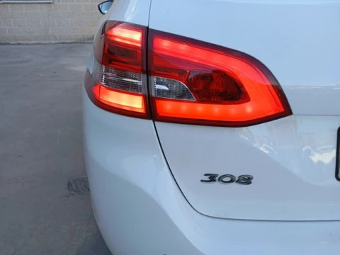 Peugeot 308 SW Active Pack BlueHDi 130 S&S EAT8