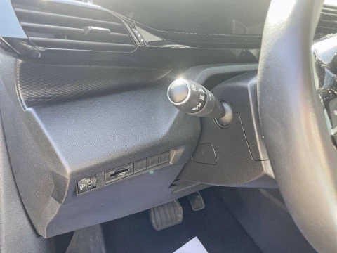 Peugeot 308 5P Active Pack BlueHDi 130 S&S EAT8