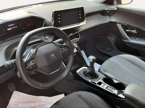 Peugeot 2008 Allure Pack Puretech 100 S&S 6 Vel. MAN
