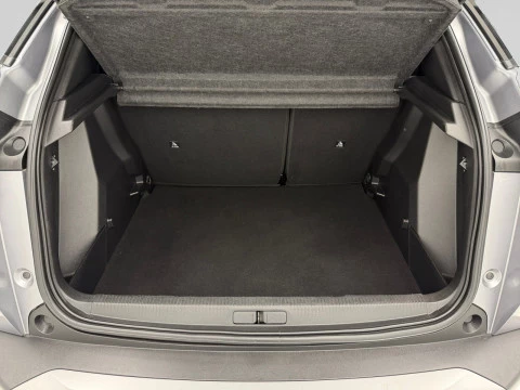 Peugeot 2008 Allure Gasolina 100 S&S 6 Vel. MAN