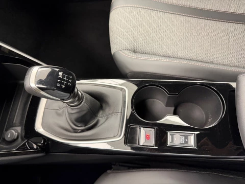 Peugeot 2008 Allure Gasolina 100 S&S 6 Vel. MAN