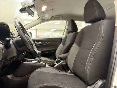 Nissan Qashqai DIG-T 115 Acenta 4x2 85 kW (115 CV)