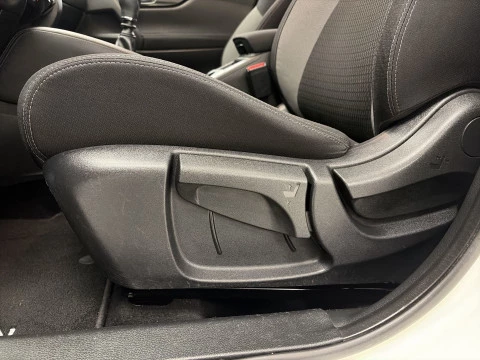 Nissan Qashqai DIG-T 115 Acenta 4x2 85 kW (115 CV)