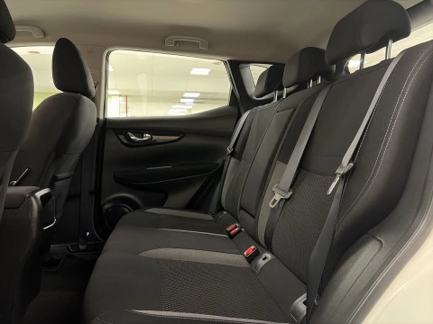 Nissan Qashqai DIG-T 115 Acenta 4x2 85 kW (115 CV)
