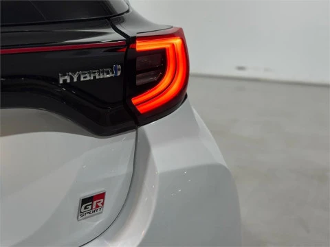 Toyota Yaris 120H 1.5 GR Sport