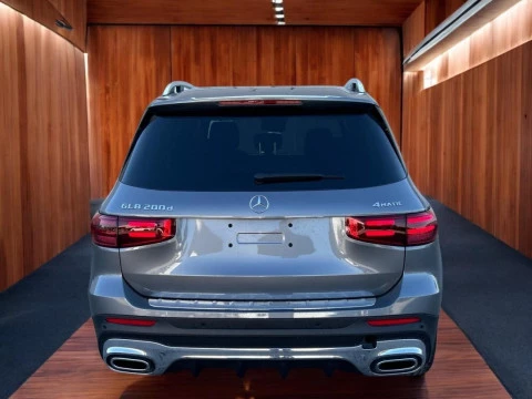 Mercedes-Benz GLB  200 d 4MATIC