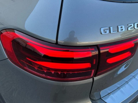 Mercedes-Benz GLB  200 d 4MATIC