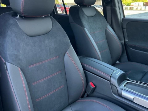 Mercedes-Benz GLB  200 d 4MATIC