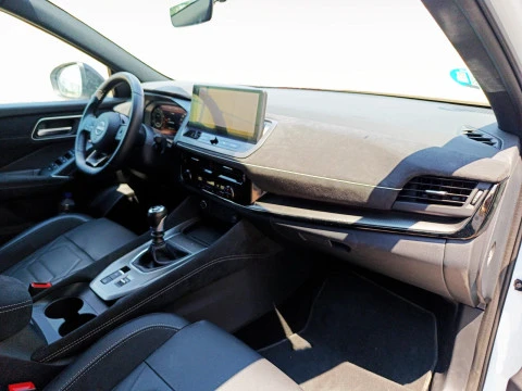 Nissan Qashqai NISSAN QASHQAI N-DESIGN TECHO SOLAR DIG-T 103KW (140CV) MILD HYB