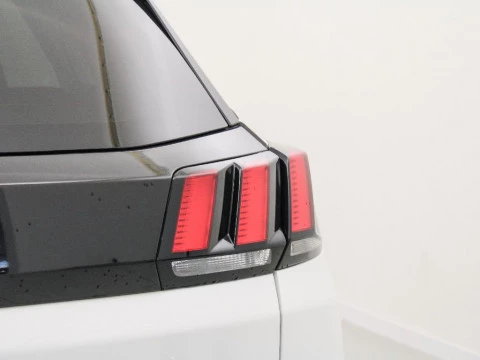 Peugeot 3008 1.5 BLUEHDI ALLURE AUTO S&S 130CV 5P