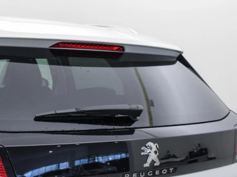 Peugeot 3008 1.5 BLUEHDI ALLURE AUTO S&S 130CV 5P