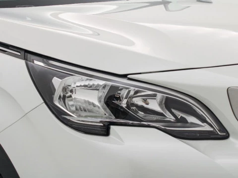 Peugeot 3008 1.5 BLUEHDI ALLURE AUTO S&S 130CV 5P