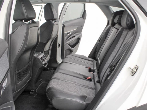 Peugeot 3008 1.5 BLUEHDI ALLURE AUTO S&S 130CV 5P