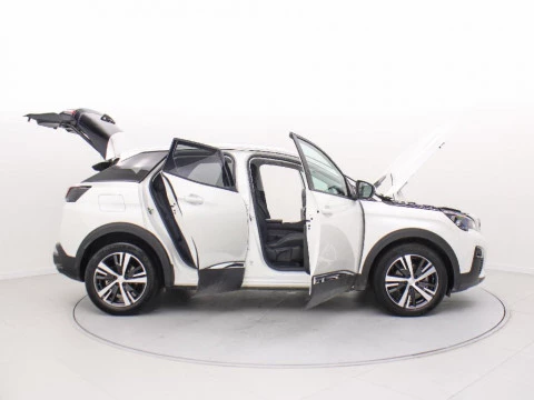 Peugeot 3008 1.5 BLUEHDI ALLURE AUTO S&S 130CV 5P