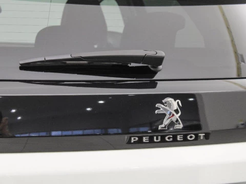 Peugeot 3008 1.5 BLUEHDI ALLURE AUTO S&S 130CV 5P