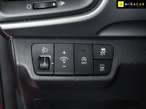 Kia Stonic 1.0 T-GDi MHEV Concept 74 kW (100 CV)