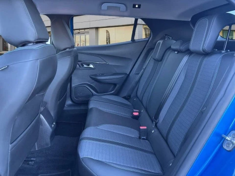 Peugeot 2008 GT BlueHDI 130 S&S EAT8