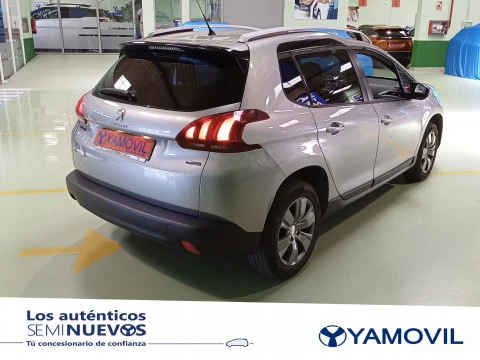 Peugeot 2008 PureTech 110 SANDS Style 81 kW (110 CV)