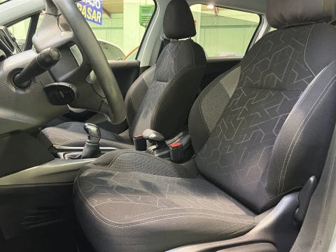 Peugeot 2008 PureTech 110 SANDS Style 81 kW (110 CV)