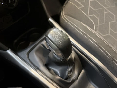Peugeot 2008 PureTech 110 SANDS Style 81 kW (110 CV)