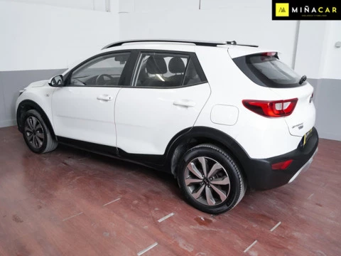 Kia Stonic 1.0 TGDi 74kW 100CV MHEV iMT Concept