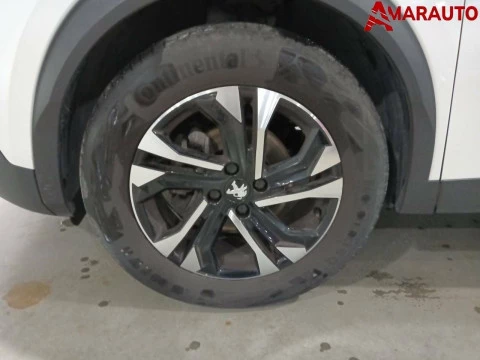 Peugeot 2008   Puretech 130 S&S 6 Vel. MAN Allure Pack