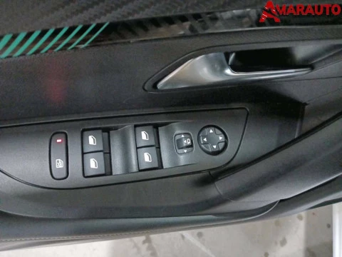 Peugeot 2008   Puretech 130 S&S 6 Vel. MAN Allure Pack