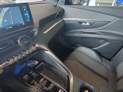 Peugeot 3008 Plug-in Hybrid 1.6 143KW Allure e-DCS7