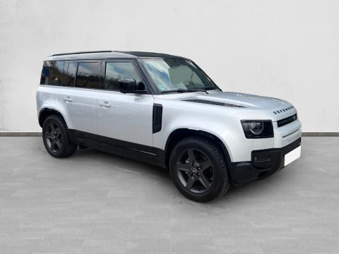 Land Rover Defender 3.0D I6 250 X-Dyn SE 110 AT 4WD MHEV