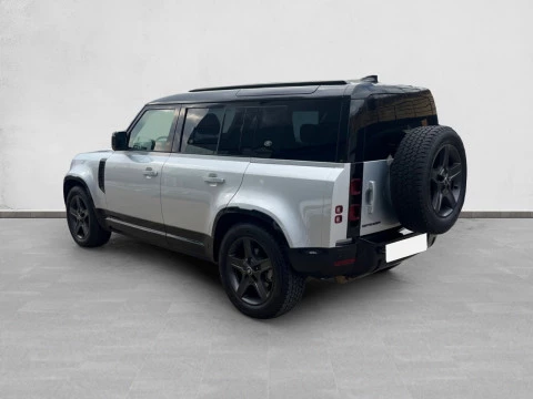 Land Rover Defender 3.0D I6 250 X-Dyn SE 110 AT 4WD MHEV