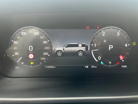 Land Rover Defender 3.0D I6 250 X-Dyn SE 110 AT 4WD MHEV