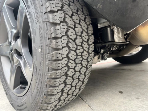 Land Rover Defender 3.0D I6 250 X-Dyn SE 110 AT 4WD MHEV